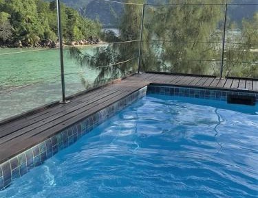 Three-Bedroom Villa with Private Pool and Sea View
