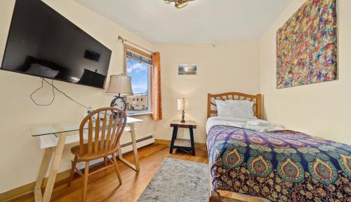 Single Room with Shared Bathroom