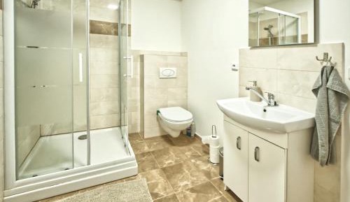 6-Bed Mixed Dormitory Room