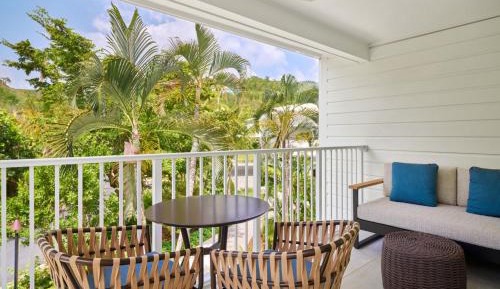 Partial Waterview, 1 King with Sofa Bed and Balcony