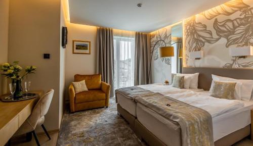 Deluxe Double Room with Balcony