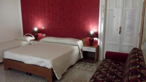 Deluxe Triple Room with Sea View