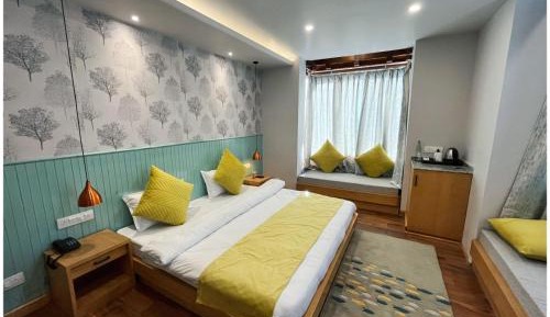 Deluxe Family Suite