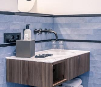 Classic Room Courtyard View