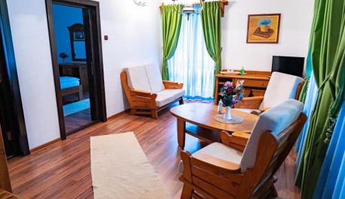 Two-Bedroom Suite