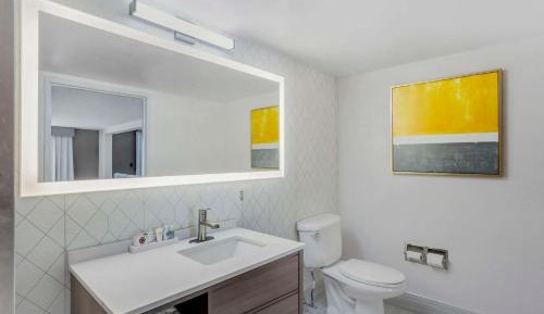 King Suite with Sofa Bed - Non Smoking