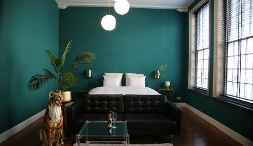 Superior King Suite