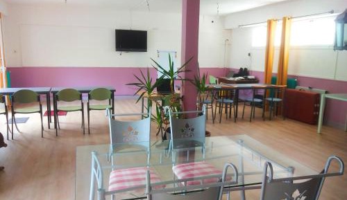 8-Bed Mixed Dormitory Room