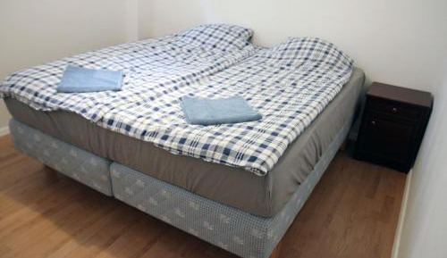 Queen Room with Shared Bathroom