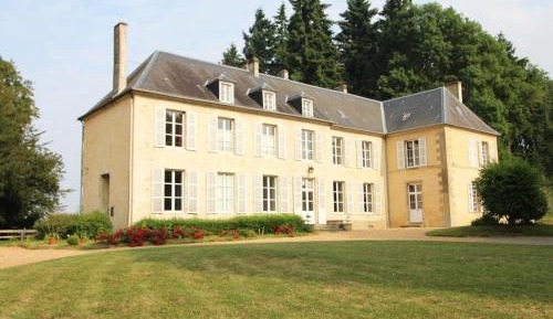 Holiday Home (14 Adults)