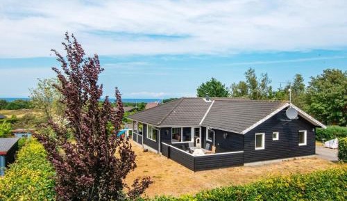 Five-Bedroom Holiday Home