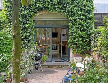 Apartment with Terrace