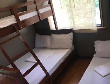 Deluxe Double Room (2 Adults + 1 Child)