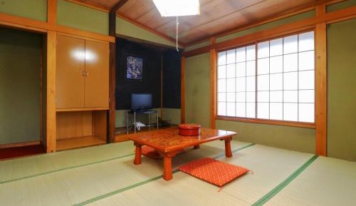 Japanese-Style Quadruple Room