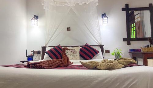 Deluxe Double Room with Shower