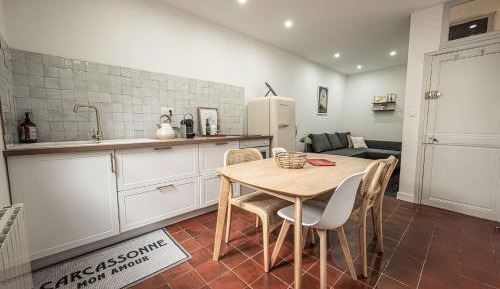 Apartment with Shower