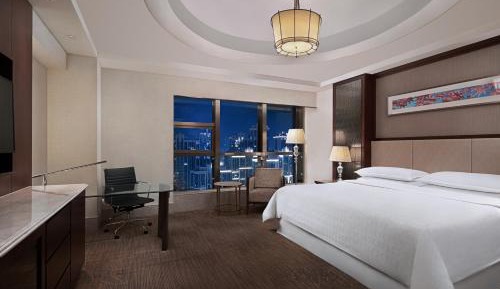 Club Deluxe City King Room
