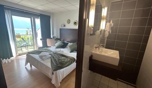 Deluxe Double Room - Lake View