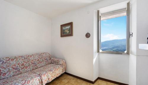 Superior One-Bedroom Apartment