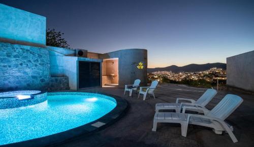 King Room with Mountain View