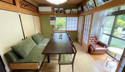 Economy Japanese-Style Triple Room with Shared Bathroom