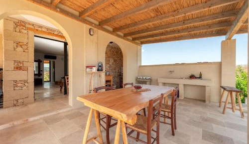 Villa with Garden View