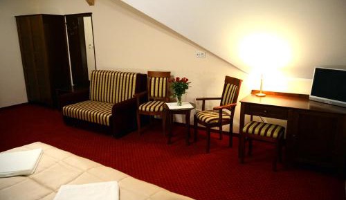 Quintuple Room (5 Adults)