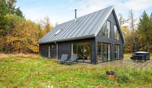 Two-Bedroom Holiday Home