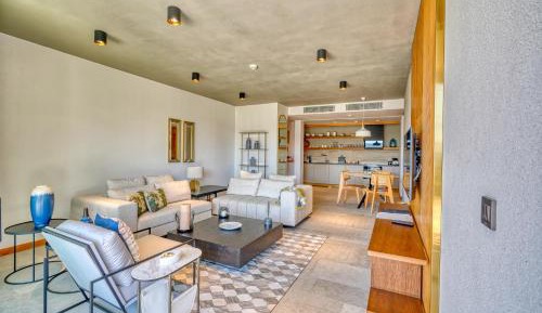 Three-Bedroom Apartment with Harbor View