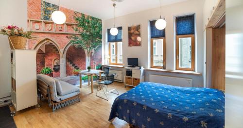 Studio Apartment