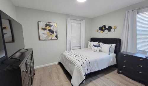 Apartment With Shared Bathroom