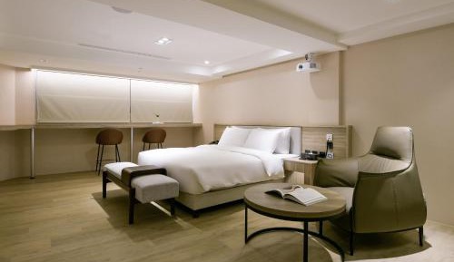 Superior Suite