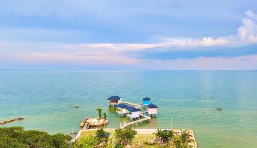 Bungalow - Beach Front