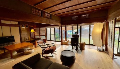 Deluxe Family Room