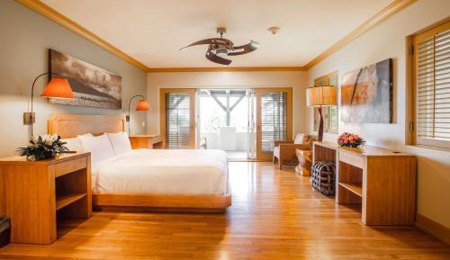 King Studio with Partial Ocean View