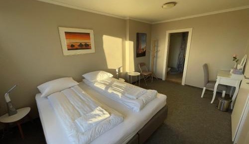 Double or Twin Room with Private Bathroom