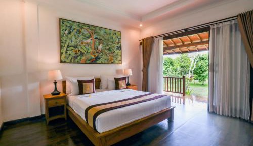 Deluxe Double Room (2 Adults + 1 Child)