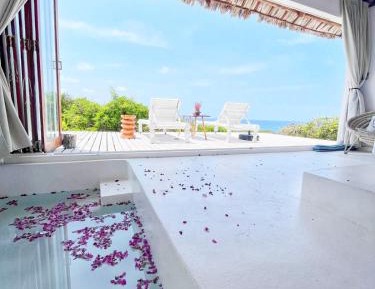 Deluxe Double Room with Sea View