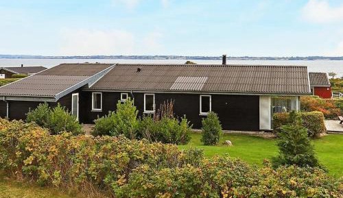 Four-Bedroom Holiday Home