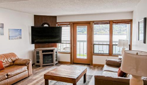 Two Bedroom Apartment 