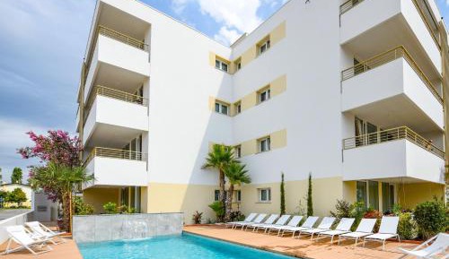 Apartment with Terrace