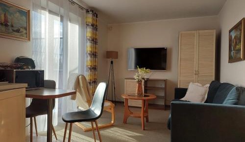 One-Bedroom Apartment with Sea View