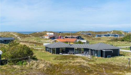 Four-Bedroom Holiday Home