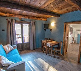 Apartment with Mountain View Granges