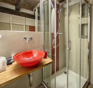 Apartment with Mountain View Traverses