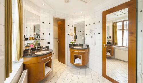 Comfort Suite with Park View