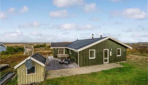 Three-Bedroom Vacation Home 