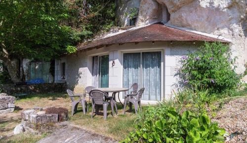 Two-Bedroom Holiday Home