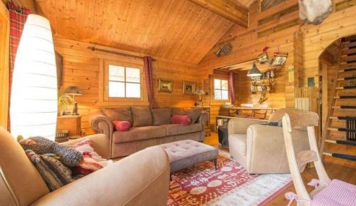 Five-Bedroom Holiday Home