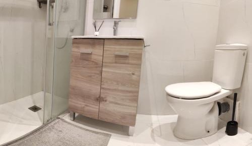 Standard Double Room with Shared Bathroom